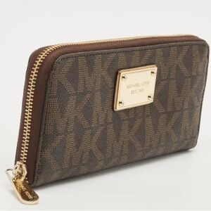 Michael Kors Monogram Brown Wallet with Gold Plate
